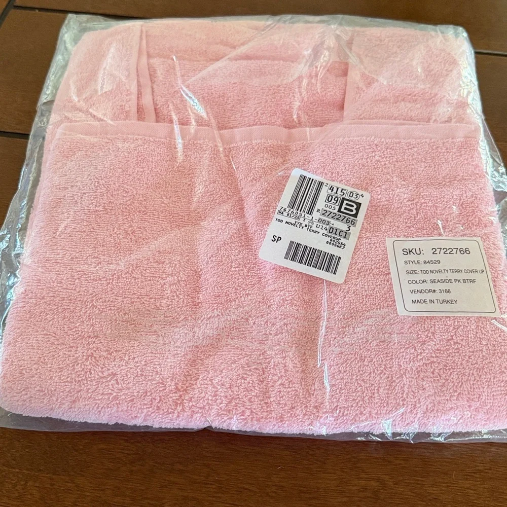 ❤️3 for $15!❤️ Pink Butterfly hooded toddler terry cloth cover up Land’s End